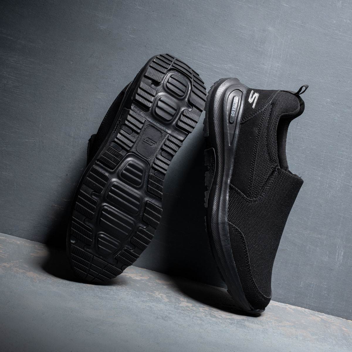 Hekaya UltraGo – راحة تدوم مع كل خطوة